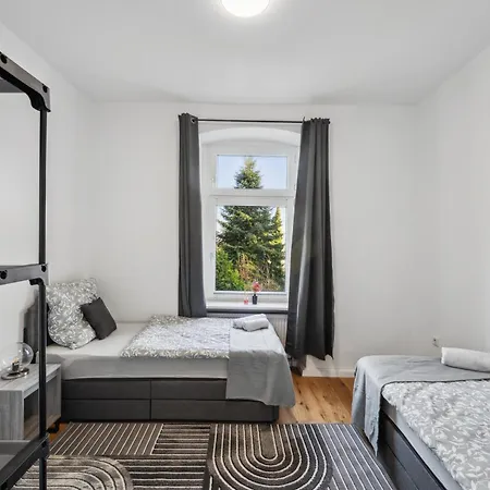 Wupper I, Lage Ideal Fuer Geschaeftsleute, Monteure, Familien, 3 Zimmer, Smart-tv