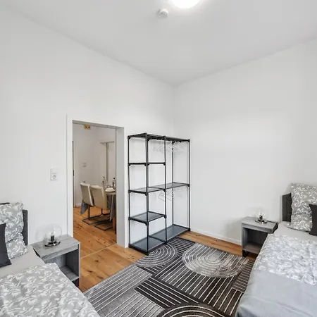 Wupper I, Lage Ideal Fuer Geschaeftsleute, Monteure, Familien, 3 Zimmer, Smart-tv